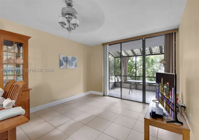 4th image of 8305 Sw 152Nd Ave #A-107, Miami, FL 33193 | MLS# A11968275
