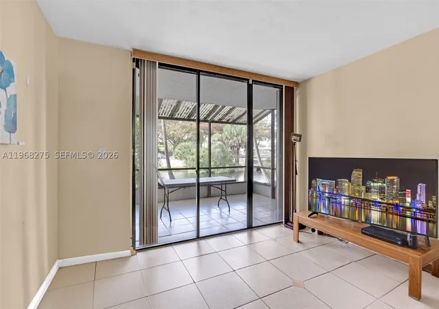 5th image of 8305 Sw 152Nd Ave #A-107, Miami, FL 33193 | MLS# A11968275