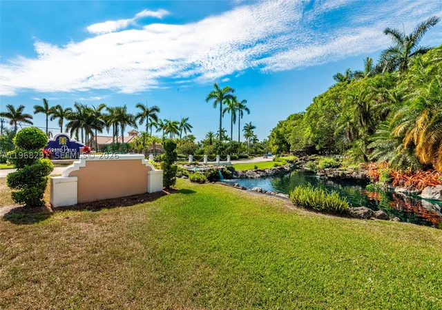 27th image of 15251 Wilshire Way, Pembroke Pines, FL 33027 | MLS# A11968291