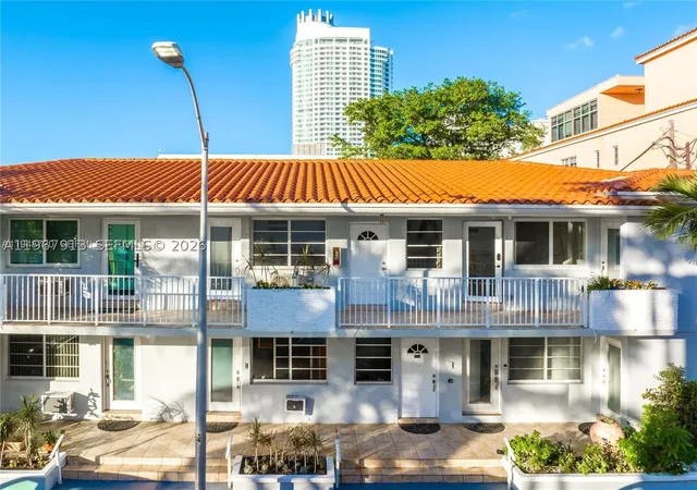 Homes for sale in Miami Beach, FL | 4201 Indian Creek Dr #2, Miami Beach, FL 33140 | MLS# A11967913