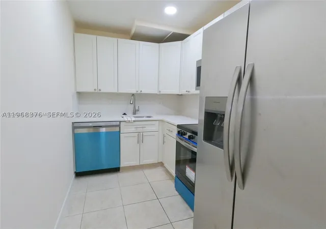 Listing Photo 4 - Condo for sale in building located at 618 Nw 13Th St, Boca Raton, FL 33486 - Unit #0140