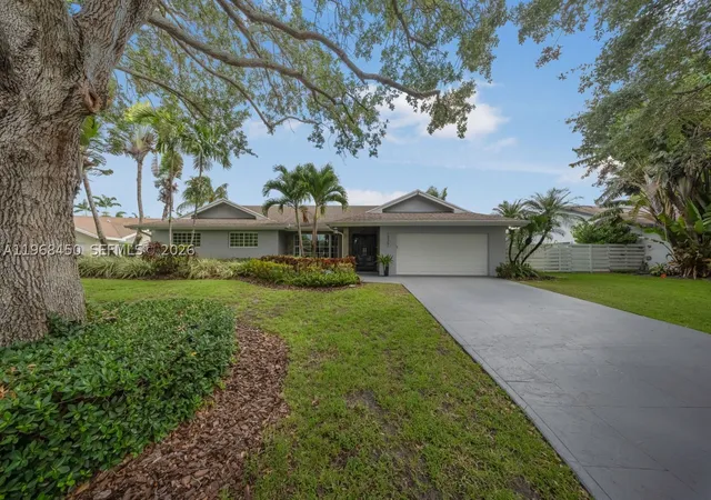 5th image of 12208 Sw 220th St, Miami, FL 33170 | MLS# A11968450