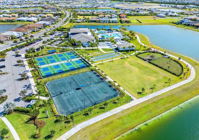 25th image of 16047 Key Biscayne Ln, Loxahatchee, FL 33470 | MLS# R11165029