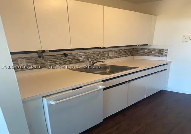 Photo 3 of Condo for sale at 2020 Ne 135Th St #901, North Miami, FL 33181 | MLS# A11966451 | Listing updated on 2026-08-14