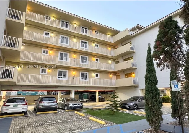 Photo 2 of Condo for sale at 134 Sw 7th Ave #404, Miami, FL 33130 | MLS# A11962834 | Listing updated on 2026-10-08