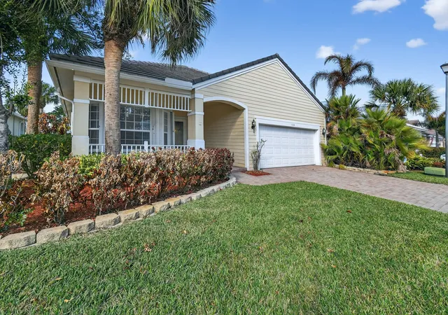 Homes for sale in Port St Lucie, FL | 120 Nw Willow Grove Ave, Port St Lucie, FL 34986 | MLS# R11165173