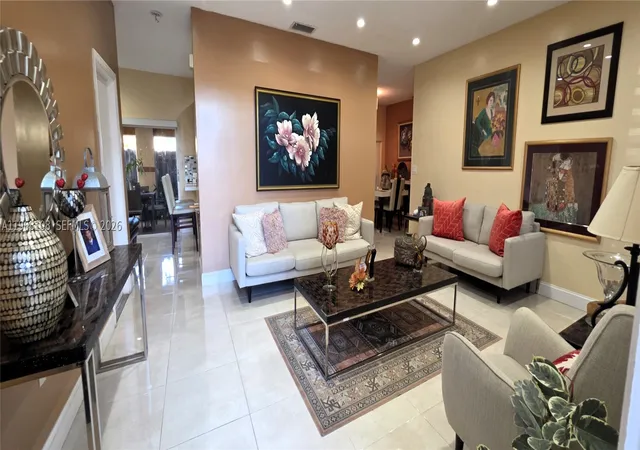 3rd image of 5769 Nw 99Th Ave, Doral, FL 33178 | MLS# A11968108