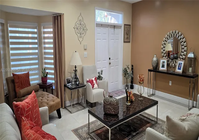 4th image of 5769 Nw 99Th Ave, Doral, FL 33178 | MLS# A11968108