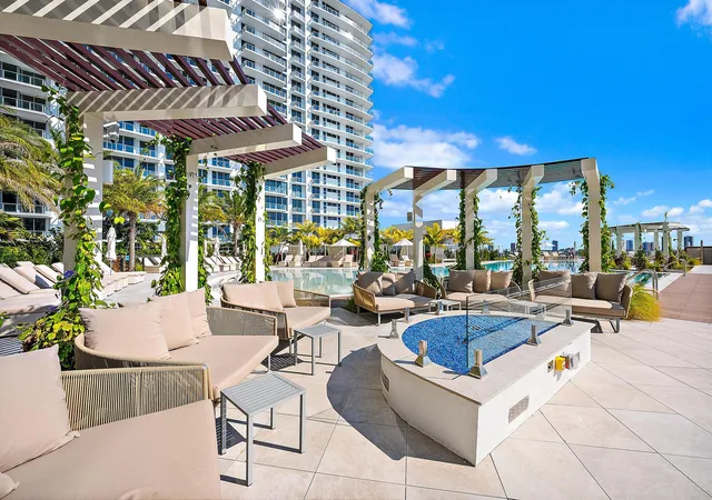 56th image of 220 Lake Shore Dr #N-1521, Lake Park, FL 33403 | MLS# R11165311