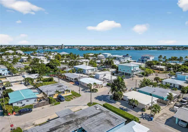 3rd image of 11405 3Rd Avenue Ocean, Marathon, FL 33050 | MLS# A11969106