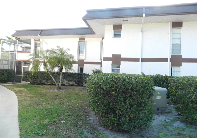 Homes for sale in Royal Palm Beach, FL | 4 Greenway Village N #107, Royal Palm Beach, FL 33411 | MLS# R11165359