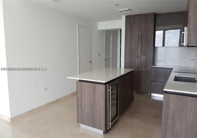 Photo 4 of Condo for sale at 68 Se 6Th St #3305, Miami, FL 33131 | MLS# A11969235 | Listing updated on 2026-02-21