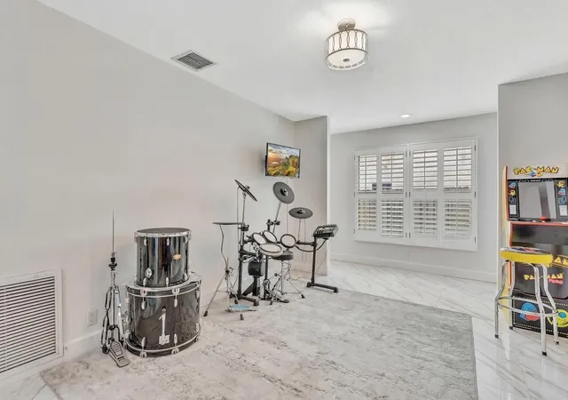 Homes for sale in Coral Springs, FL | 1280 Nw 114Th Ave, Coral Springs, FL 33071 | MLS# R11165452