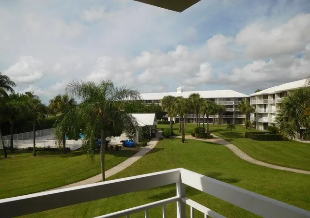 2nd image of 2741 Vlg Blvd, West Palm Beach, FL 33409