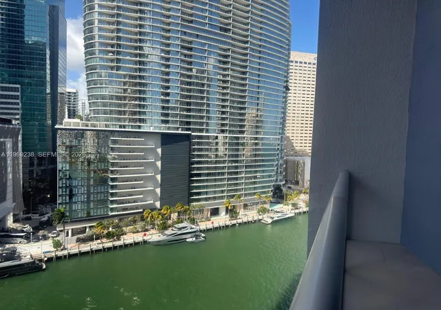Homes for sale in Miami, FL | 465 Brickell #1504, Miami, FL 33131 | MLS# A11969238