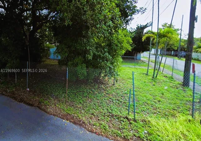 1st image of 6227 Sw 19th St, Miami, FL 33155 | MLS# A11969600