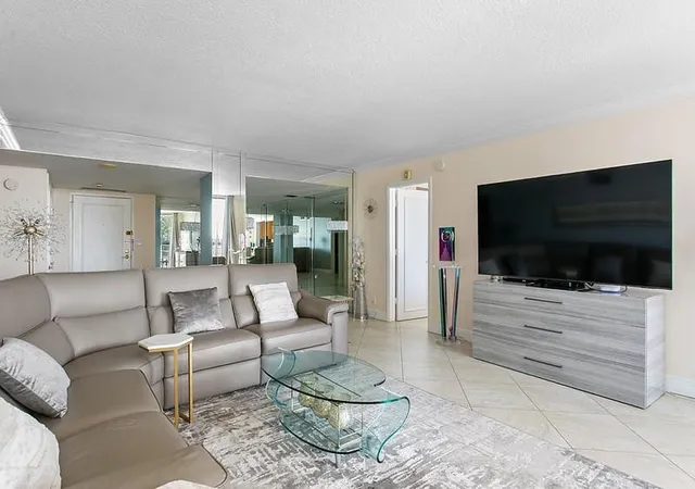 3rd image of 1010 S Ocean Blvd #602, Pompano Beach, FL 33062 | MLS# F10554202