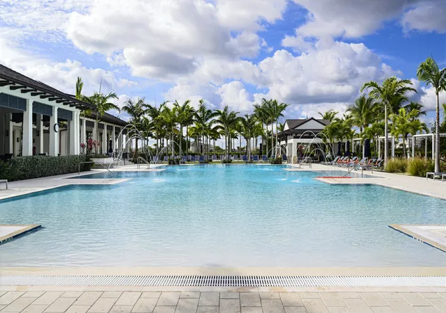 29th image of 9921 Regency Wy, Palm Beach Gardens, FL 33412 | MLS# R11165644