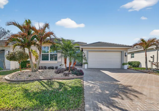 2nd image of 11790 Sw Sailfish Isles Wy, Port St Lucie, FL 34987 | MLS# R11165653