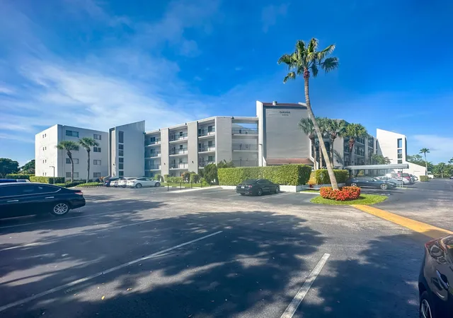 Homes for sale in Lake Worth, FL | 6850 10th Ave N #206, Lake Worth, FL 33467 | MLS# R11165655