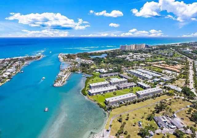 2nd image of 300 Ocean Trail Wy #1008, Jupiter, FL 33477 | MLS# R11165685