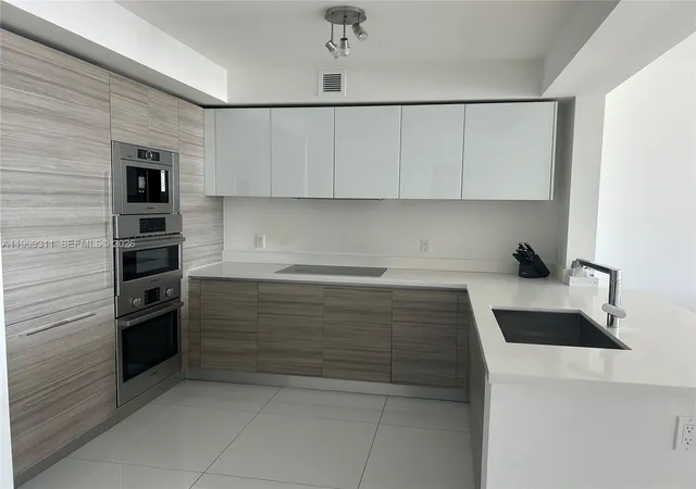 5th image of 300 Sunny Isles Blvd #4-2305, Sunny Isles Beach, FL 33160 | MLS# A11969311