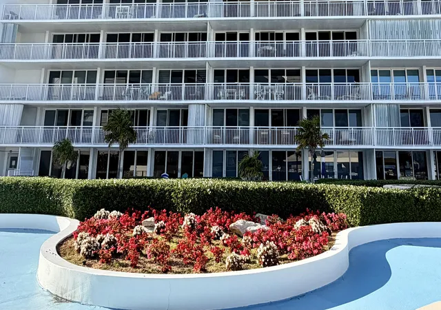 2nd image of 3546 S Ocean Blvd, Palm Beach, FL 33480