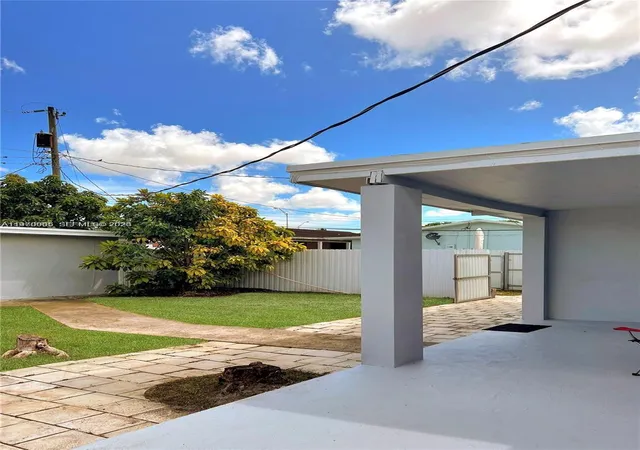 10th image of 221 W 31st St, Hialeah, FL 33012 | MLS# A11970005