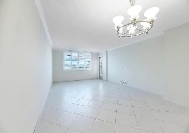 Homes for sale in Hollywood, FL | 3800 N Hills Dr #402, Hollywood, FL 33021 | MLS# F10554328