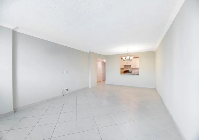 Homes for sale in Hollywood, FL | 3800 N Hills Dr #402, Hollywood, FL 33021 | MLS# F10554328