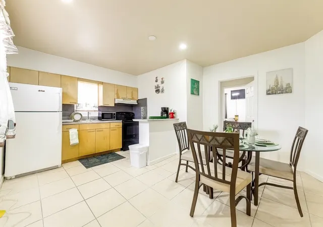 Homes for sale in Hollywood, FL | 1933 Taylor St, Hollywood, FL 33020 | MLS# F10554369