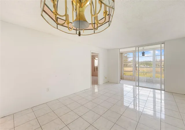 Homes for sale in Sunrise, FL | 8081 N Sunrise Lakes Dr, Sunrise, FL 33322
