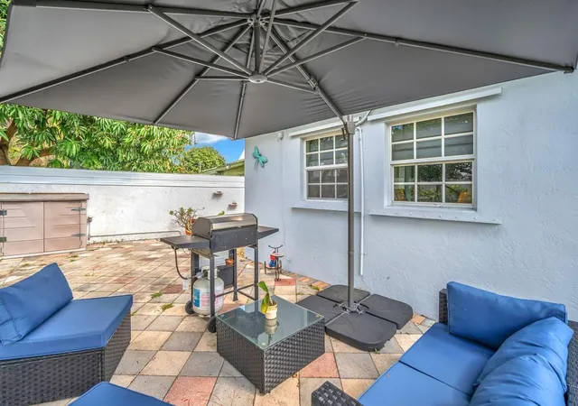 Homes for sale in Hollywood, FL | 404 S 62nd Ter, Hollywood, FL 33023 | MLS# F10554415