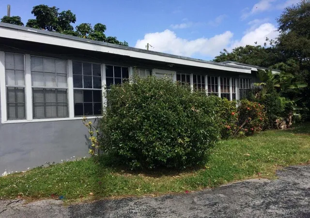 1st image of 1351 Ne 159th St, North Miami Beach, FL 33162 | MLS# R11165925
