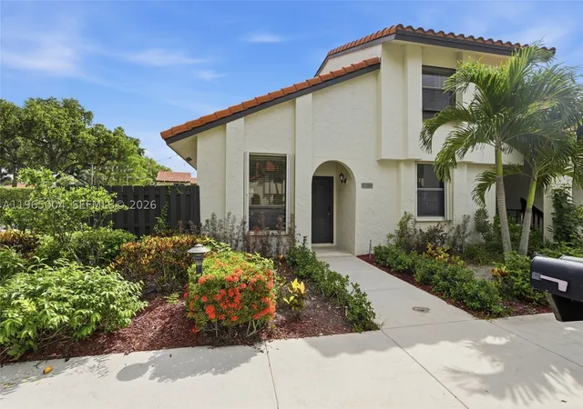 2nd image of 5726 Fox Holw Dr, Boca Raton, FL 33486