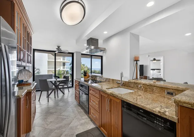 3rd image of 4200 N Ocean Dr #1-406, Singer Island, FL 33404 | MLS# R11165934