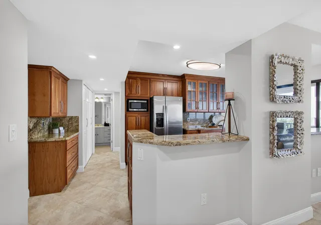 4th image of 4200 N Ocean Dr #1-406, Singer Island, FL 33404 | MLS# R11165934