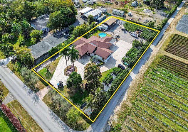 Photo 3 of Single family home for sale at 19390 Sw 312th St, Homestead, FL 33030 | MLS# A11970304 | Listing updated on 2026-08-18