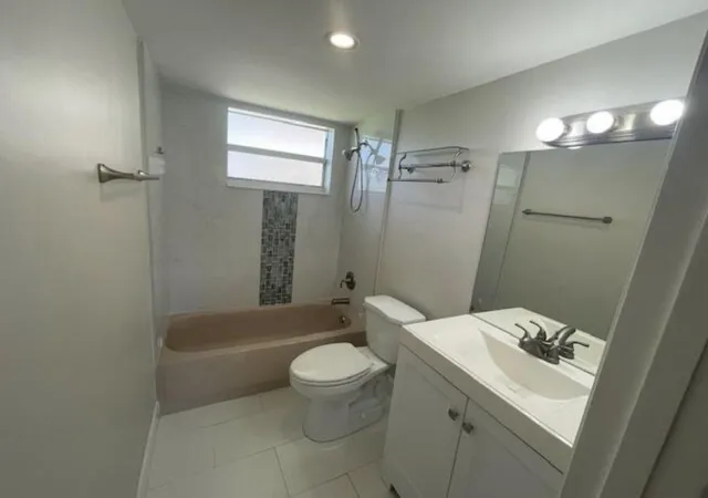 Homes for sale in Palm Springs, FL | 705 Lori Dr Dr #216, Palm Springs, FL 33461 | MLS# R11165979