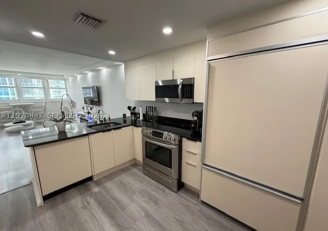 Photo 4 of Condo for sale at 10275 Collins Ave #PH 1505, Bal Harbour, FL 33154 | MLS# A11970447 | Listing updated on 2026-10-01
