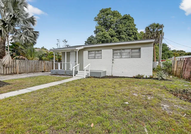 Homes for sale in Fort Lauderdale, FL | 1708 Nw 8th Ave, Fort Lauderdale, FL 33311 | MLS# R11166092