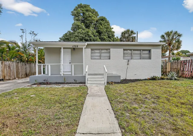 Homes for sale in Fort Lauderdale, FL | 1708 Nw 8th Ave, Fort Lauderdale, FL 33311 | MLS# R11166092