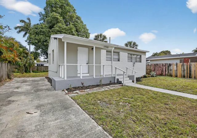Homes for sale in Fort Lauderdale, FL | 1708 Nw 8Th Ave, Fort Lauderdale, FL 33311 | MLS# R11166092