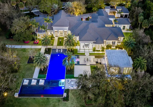 2nd image of 16191 Quiet Vista Cir, Delray Beach, FL 33446 | MLS# R11166106