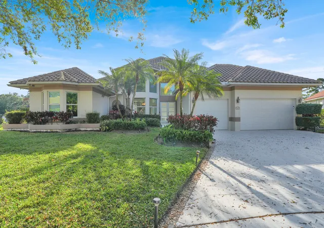 2nd image of 142 Corinthian Cir, Jupiter, FL 33458 | MLS# R11166154