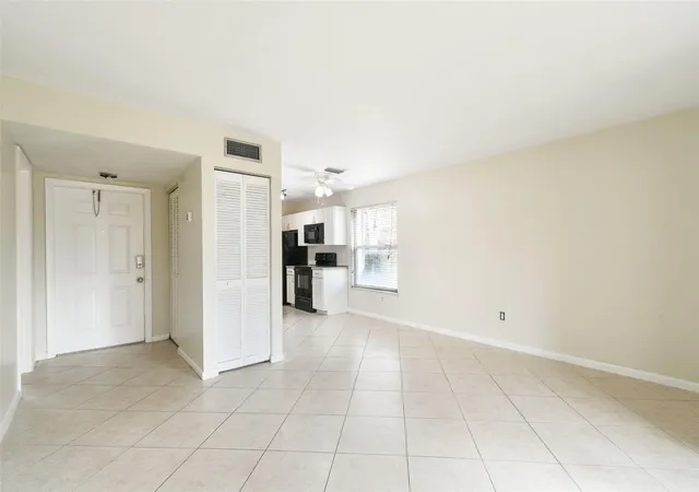 5th image of 8163 Se Croft Cir, Hobe Sound, FL 33455