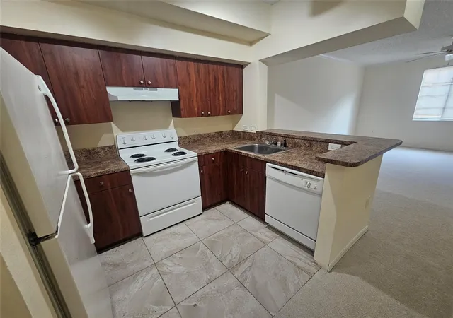 2nd image of 2961 Ne 185th St #1609, Miami, FL 33180 | MLS# F10554711