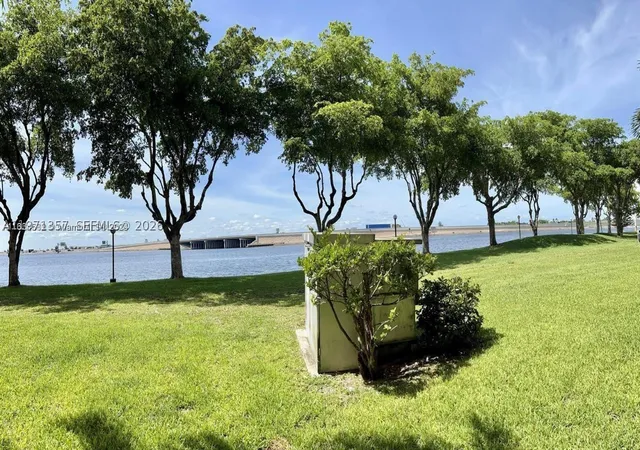 13th image of 4705 Nw 7th St #206-7, Miami, FL 33126 | MLS# A11971357