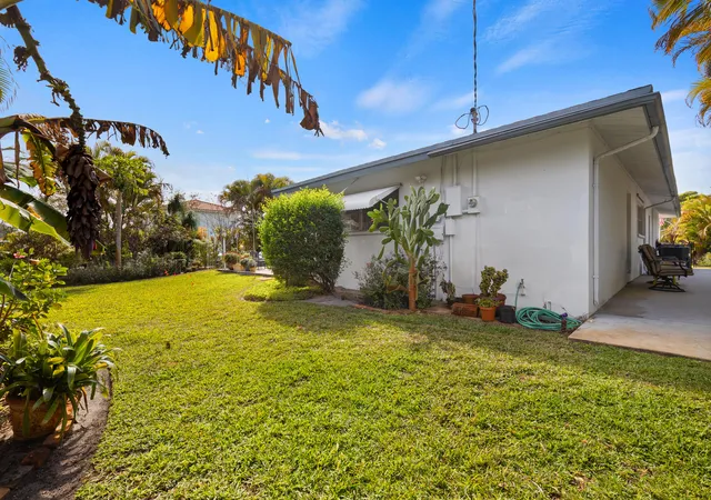 29th image of 426 N 5th St, Lantana, FL 33462 | MLS# R11166195