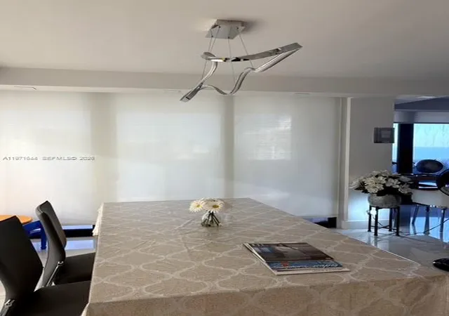 3rd image of 19667 Turnberry Way #27E, Miami, FL 33180 | MLS# A11971644